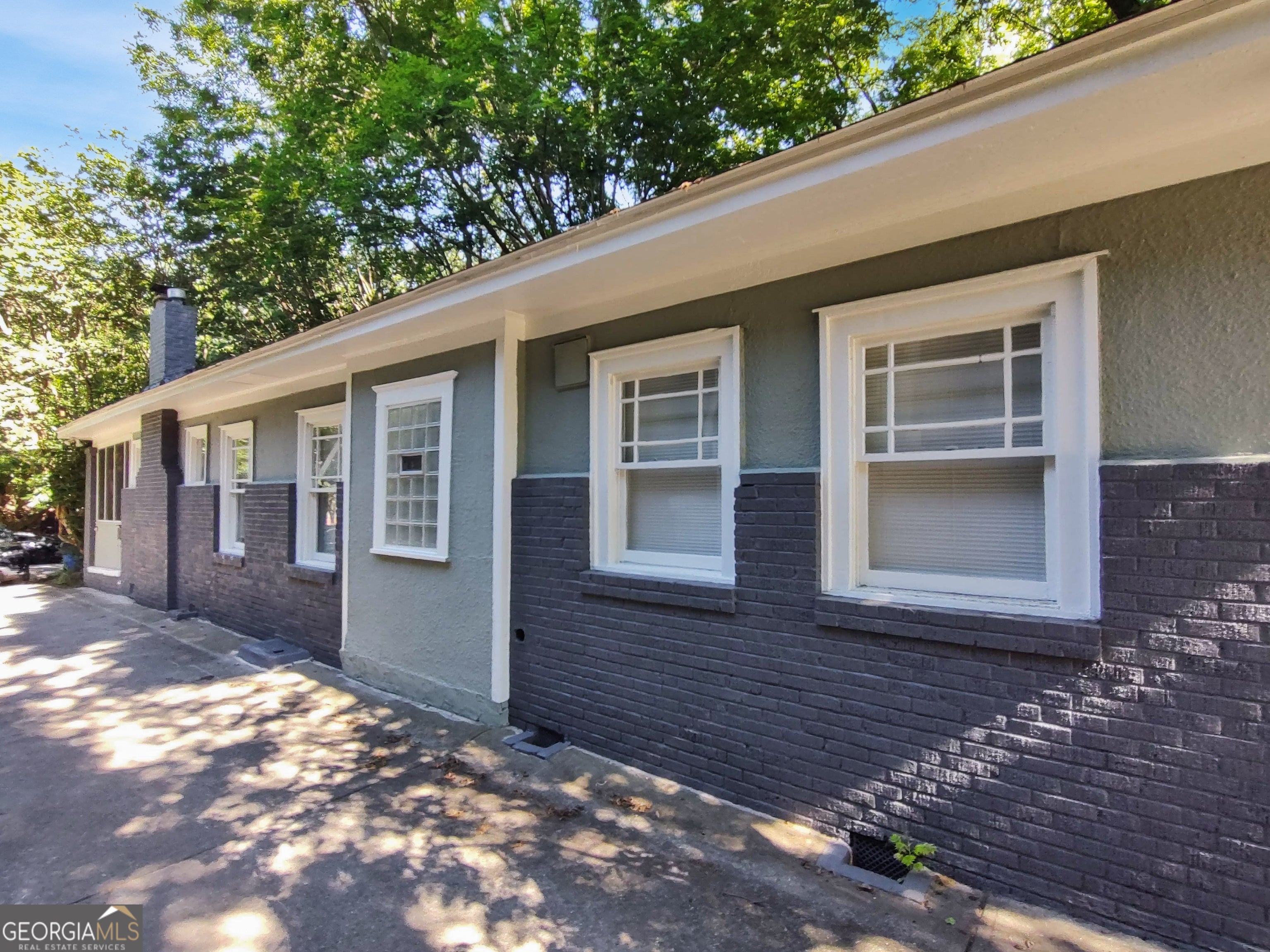 590 Seminole AVE NE