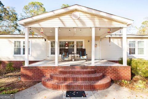 A home in Baxley