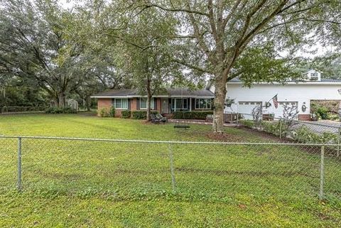 A home in Folkston