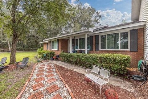 A home in Folkston