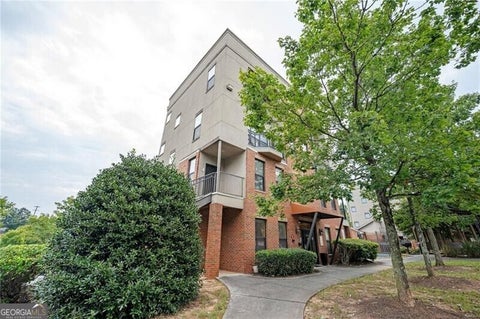 Photo of 898 Oak Street SW #2006, Atlanta, GA 30310 (MLS # 10858168)