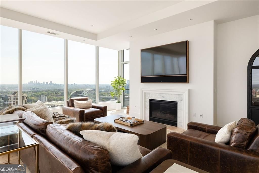 3630 Peachtree RD NE #3302