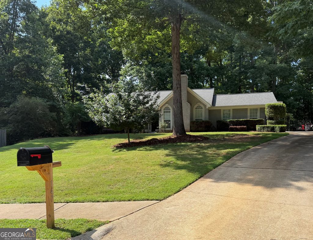 Photo of 147 Stoney Brook Way, McDonough, GA 30253 (MLS # 10802716)
