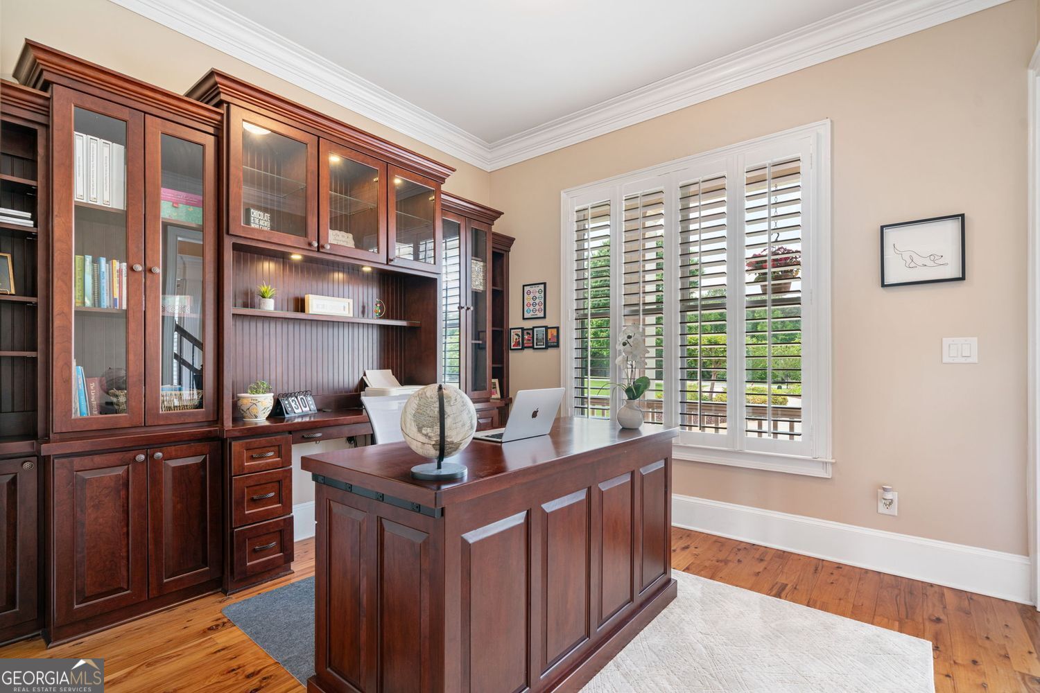 Cumming, Georgia 30028, United States, 6 Bedrooms Bedrooms, ,5 BathroomsBathrooms,Residential,Pending,120482