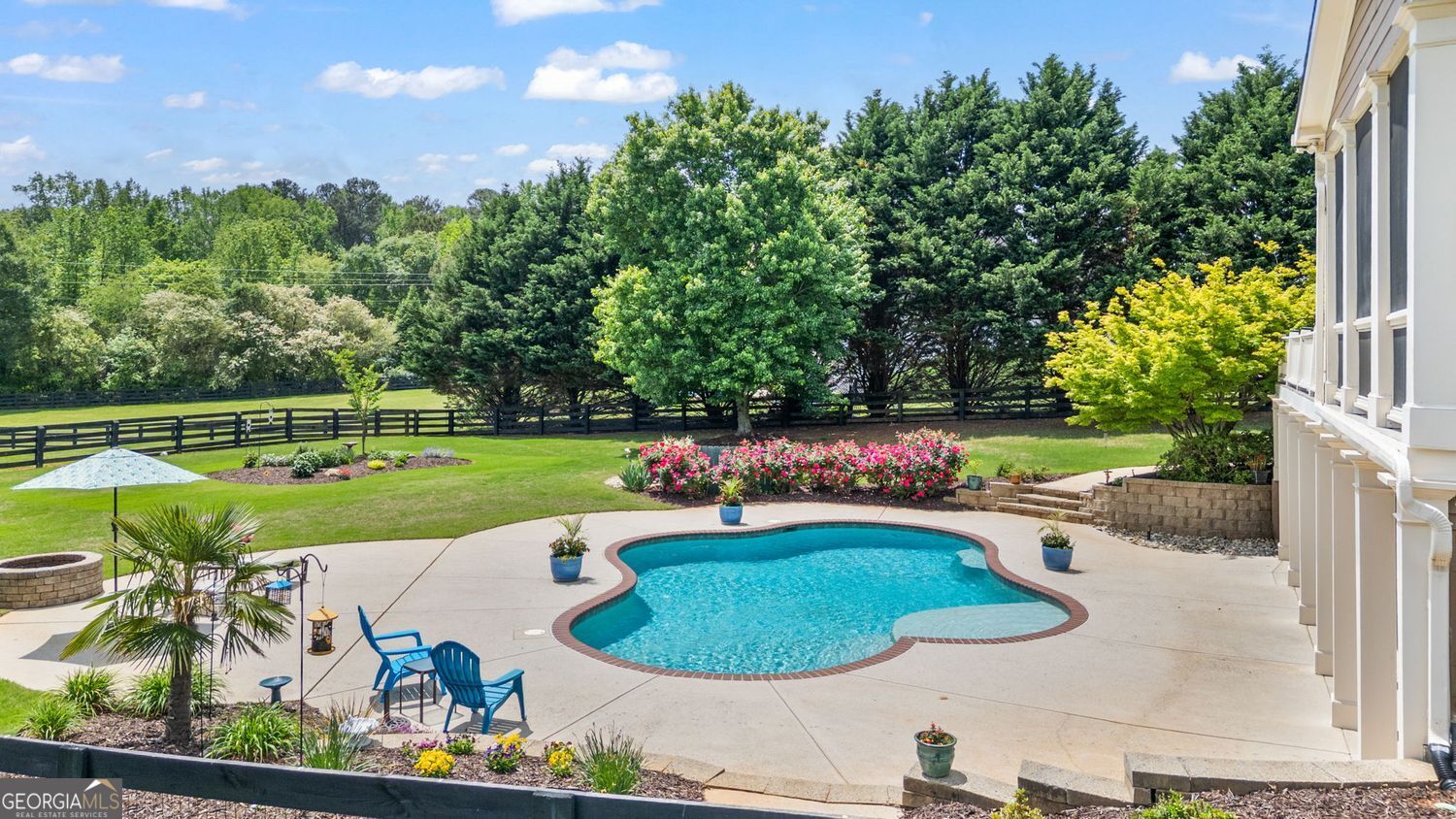 Cumming, Georgia 30028, United States, 6 Bedrooms Bedrooms, ,5 BathroomsBathrooms,Residential,Pending,120482