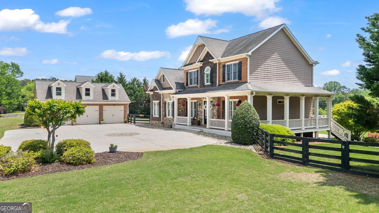 Cumming, Georgia 30028, United States, 6 Bedrooms Bedrooms, ,5 BathroomsBathrooms,Residential,Pending,120482