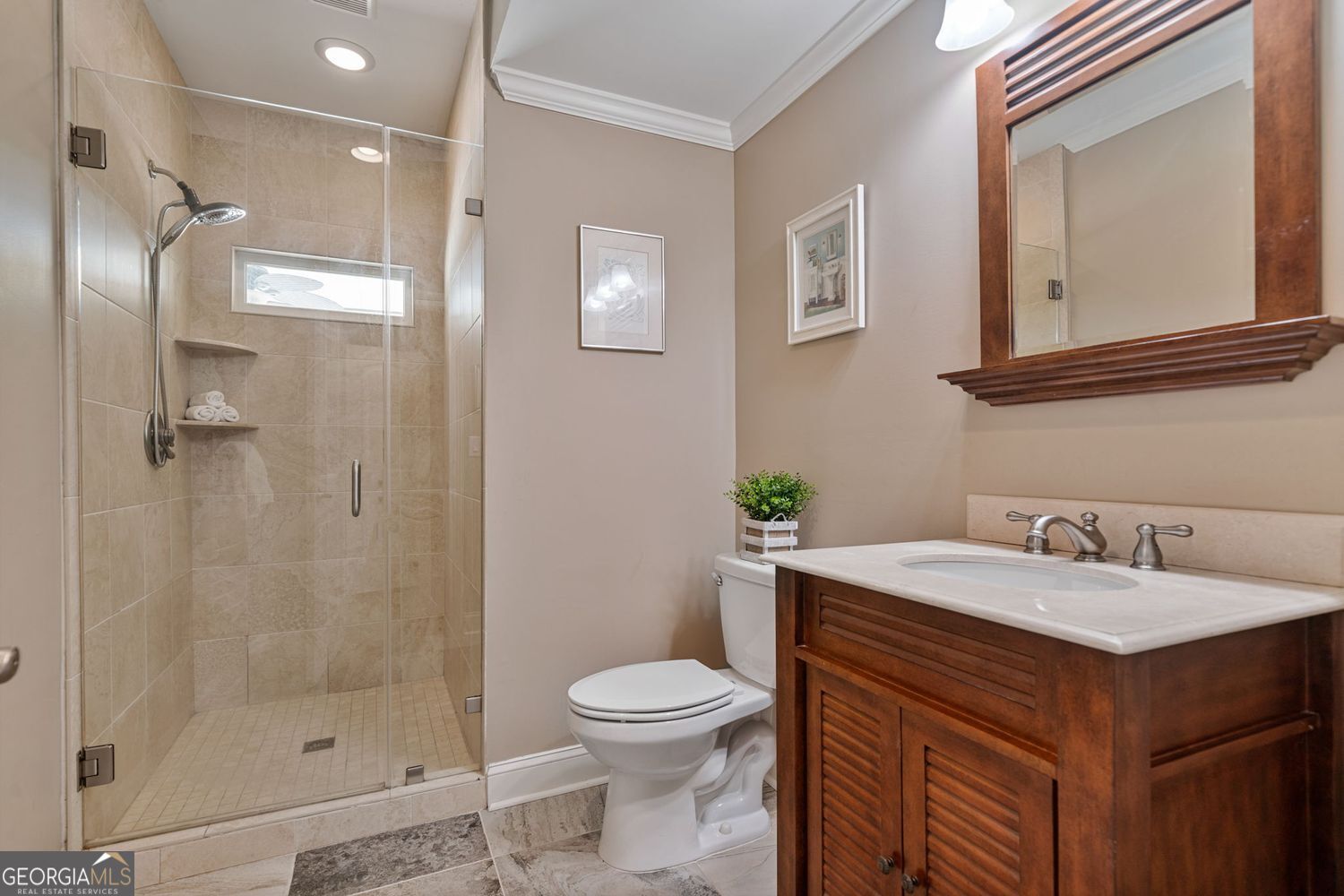 Cumming, Georgia 30028, United States, 6 Bedrooms Bedrooms, ,5 BathroomsBathrooms,Residential,Pending,120482