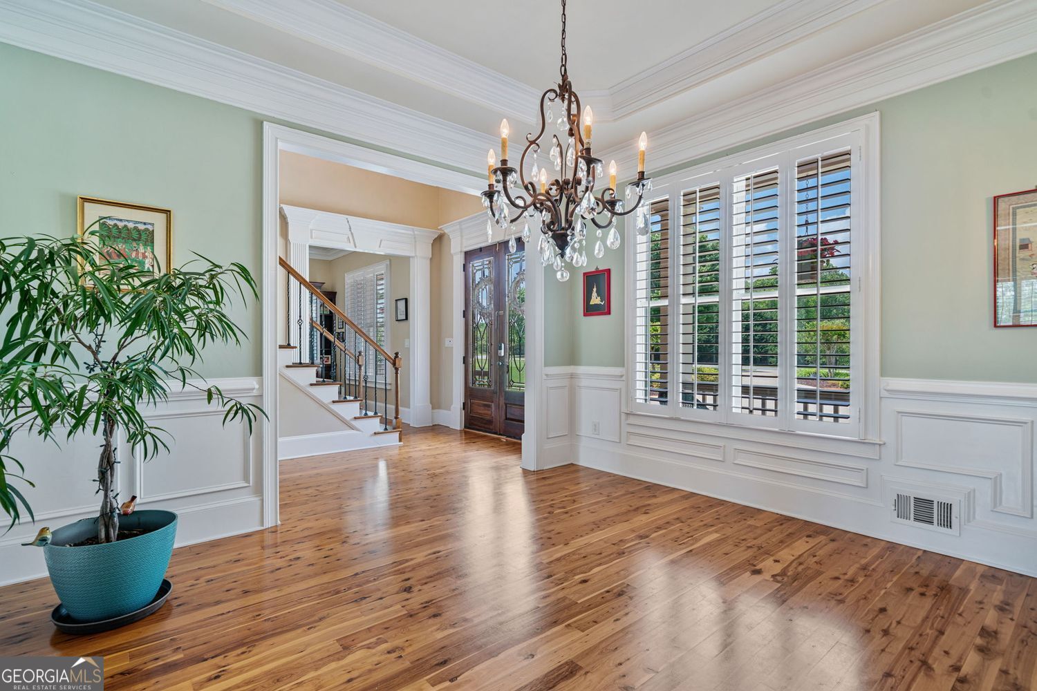 Cumming, Georgia 30028, United States, 6 Bedrooms Bedrooms, ,5 BathroomsBathrooms,Residential,Pending,120482