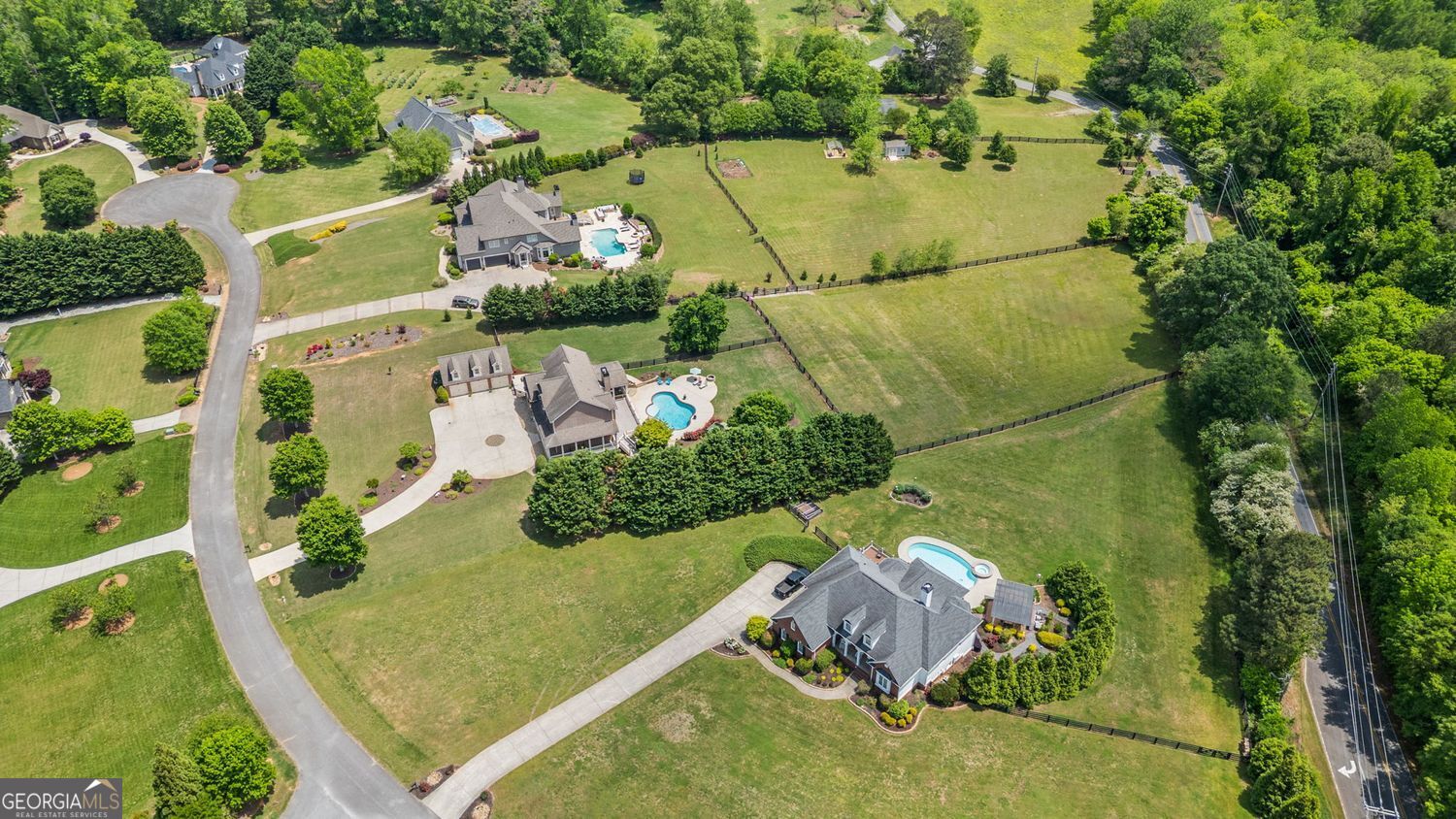 Cumming, Georgia 30028, United States, 6 Bedrooms Bedrooms, ,5 BathroomsBathrooms,Residential,Pending,120482