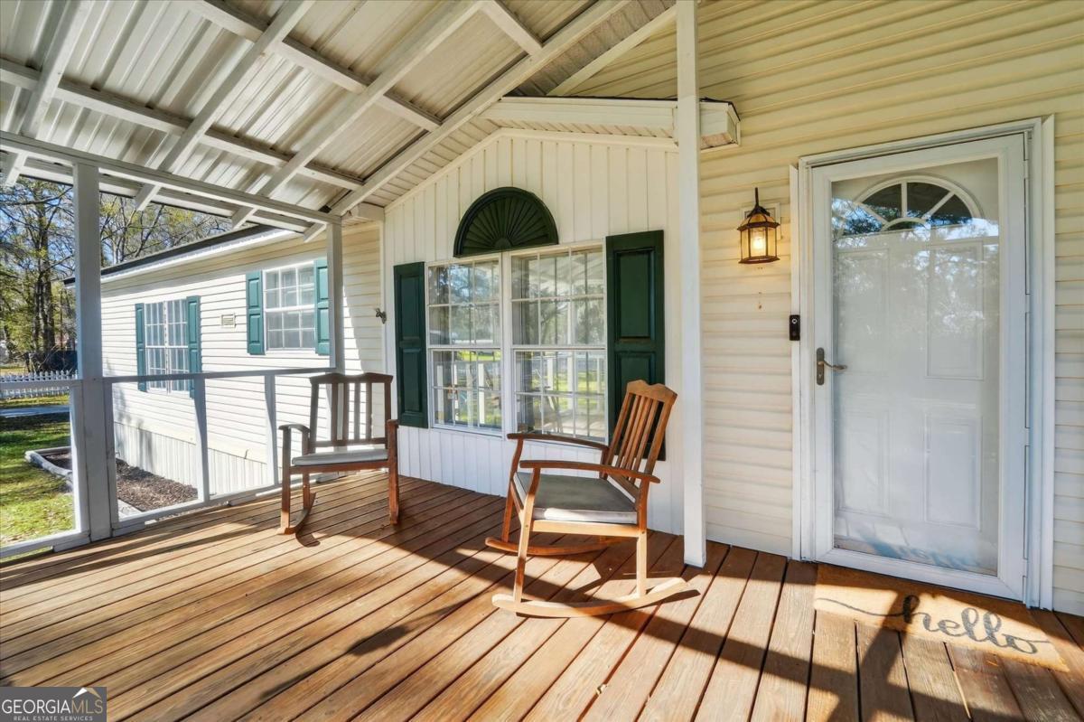 163 Saxon DR