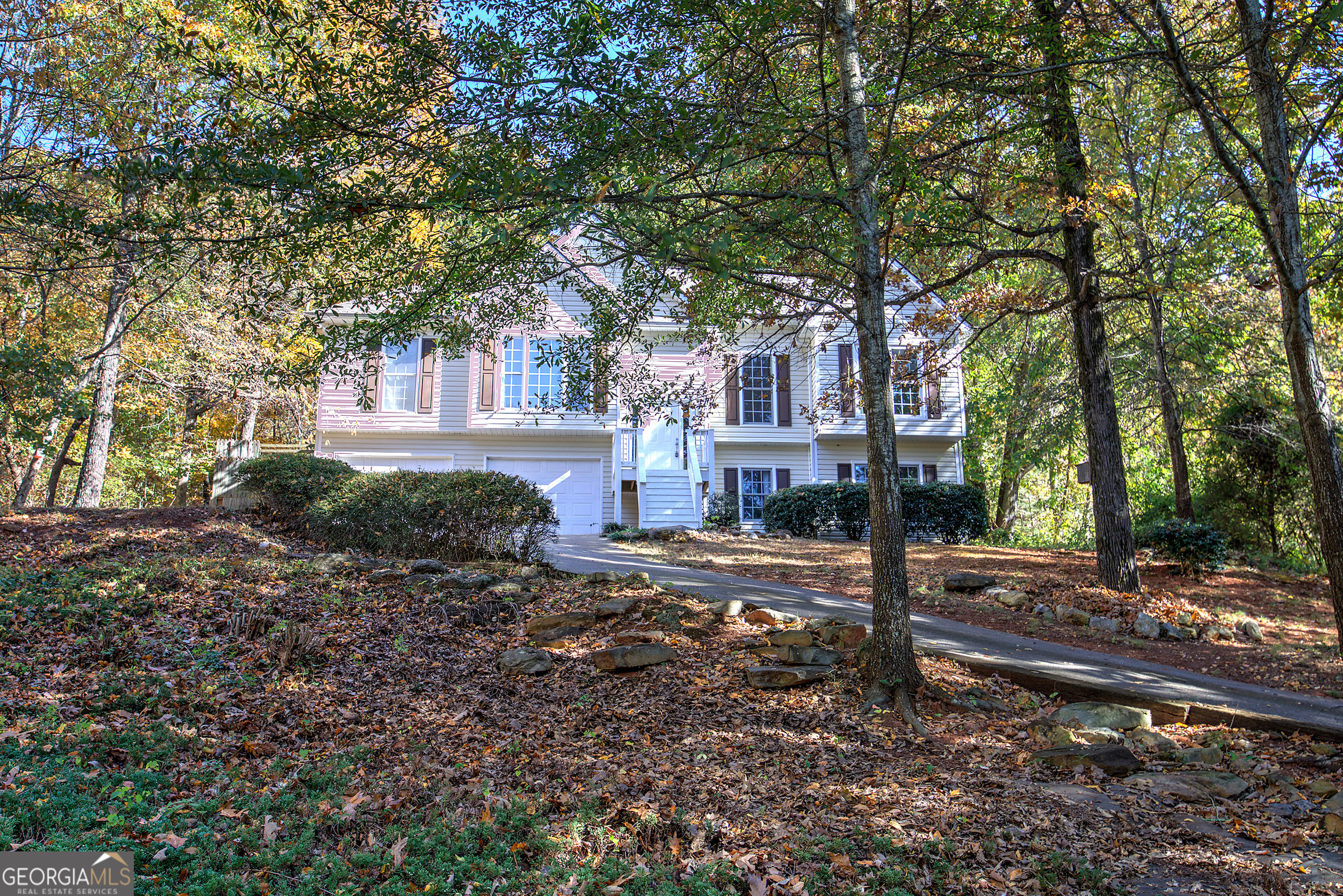 Roving Hills Estates - Residential