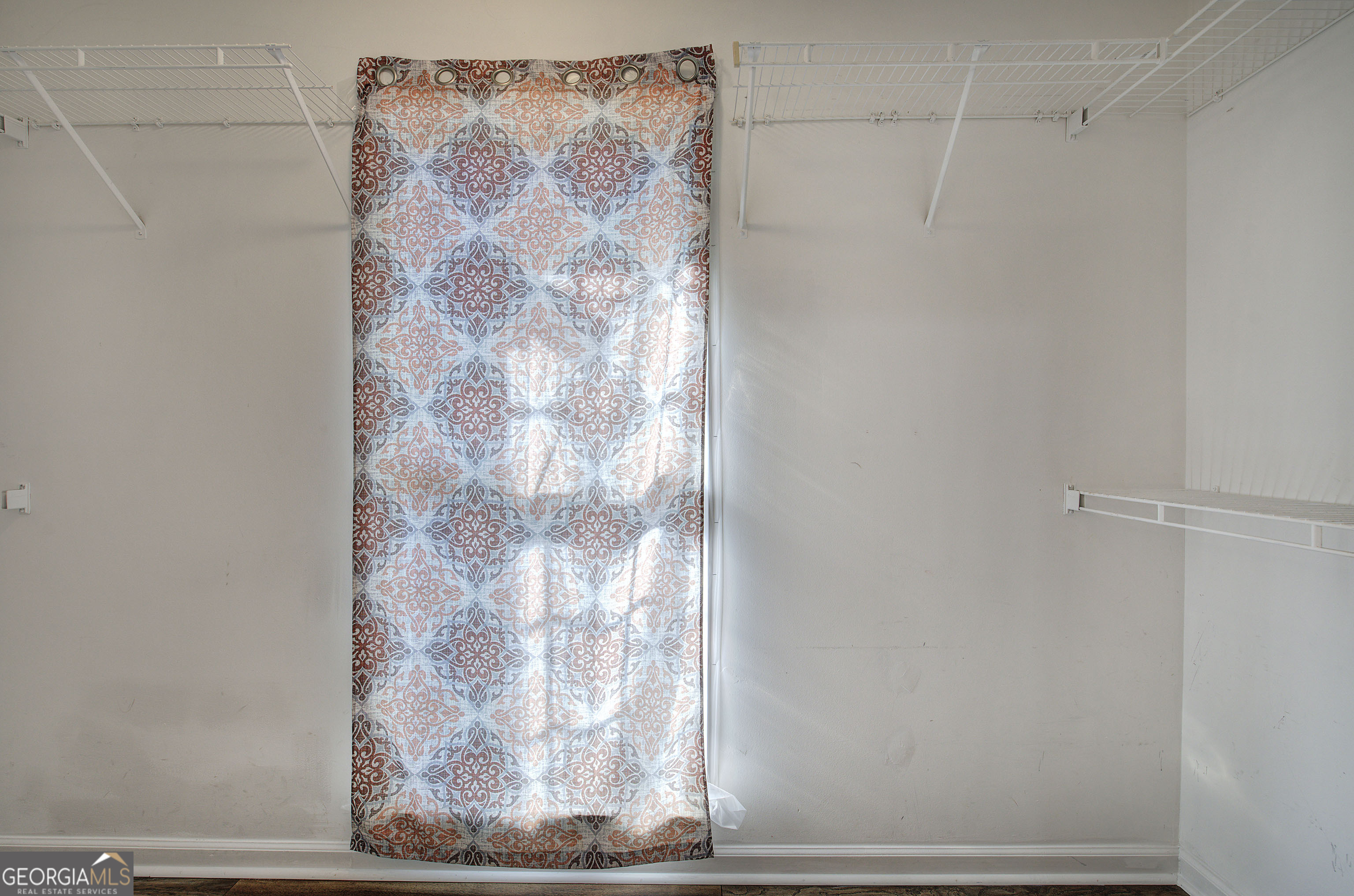 Roving Hills Estates - Residential