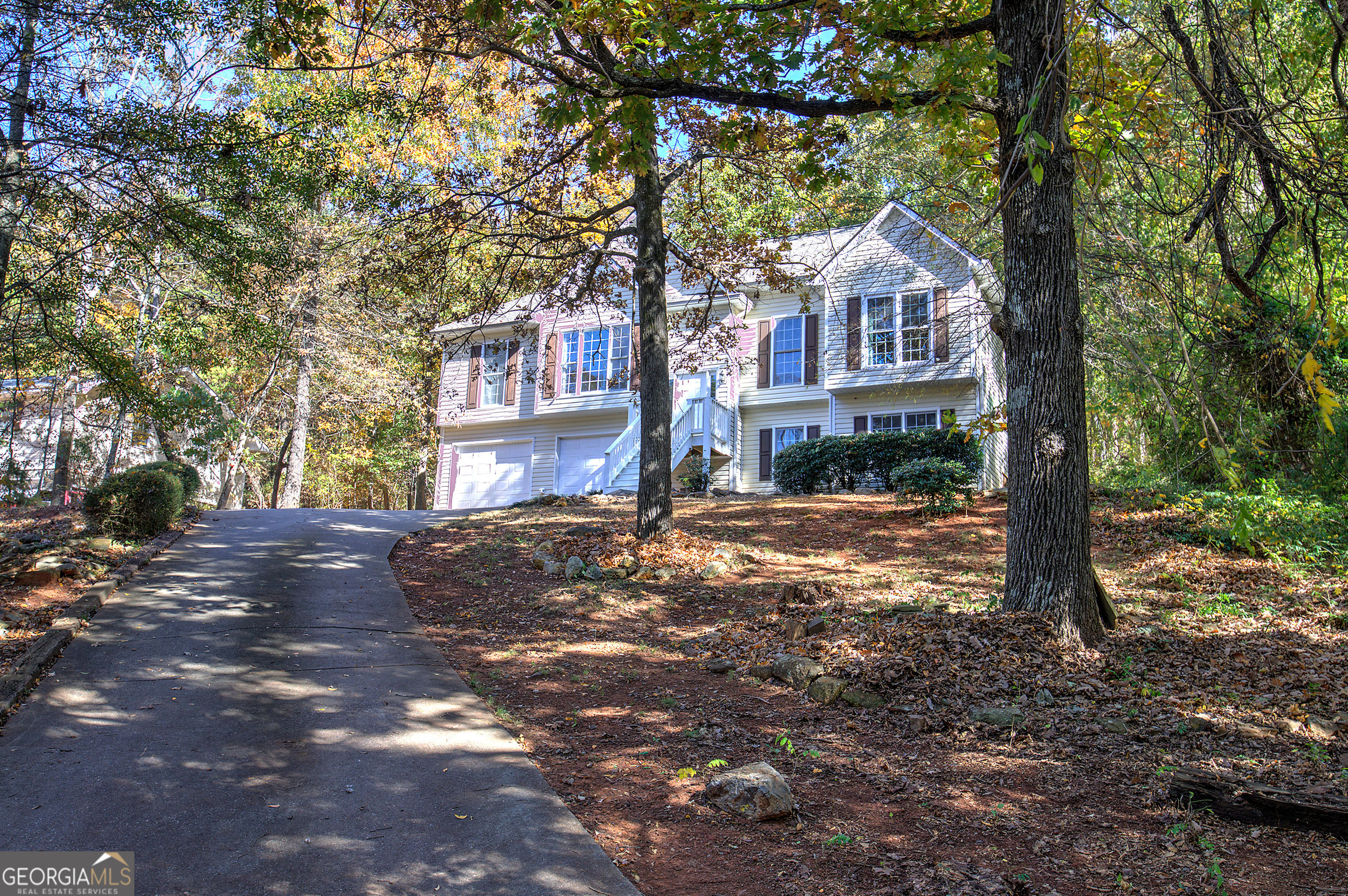 Roving Hills Estates - Residential