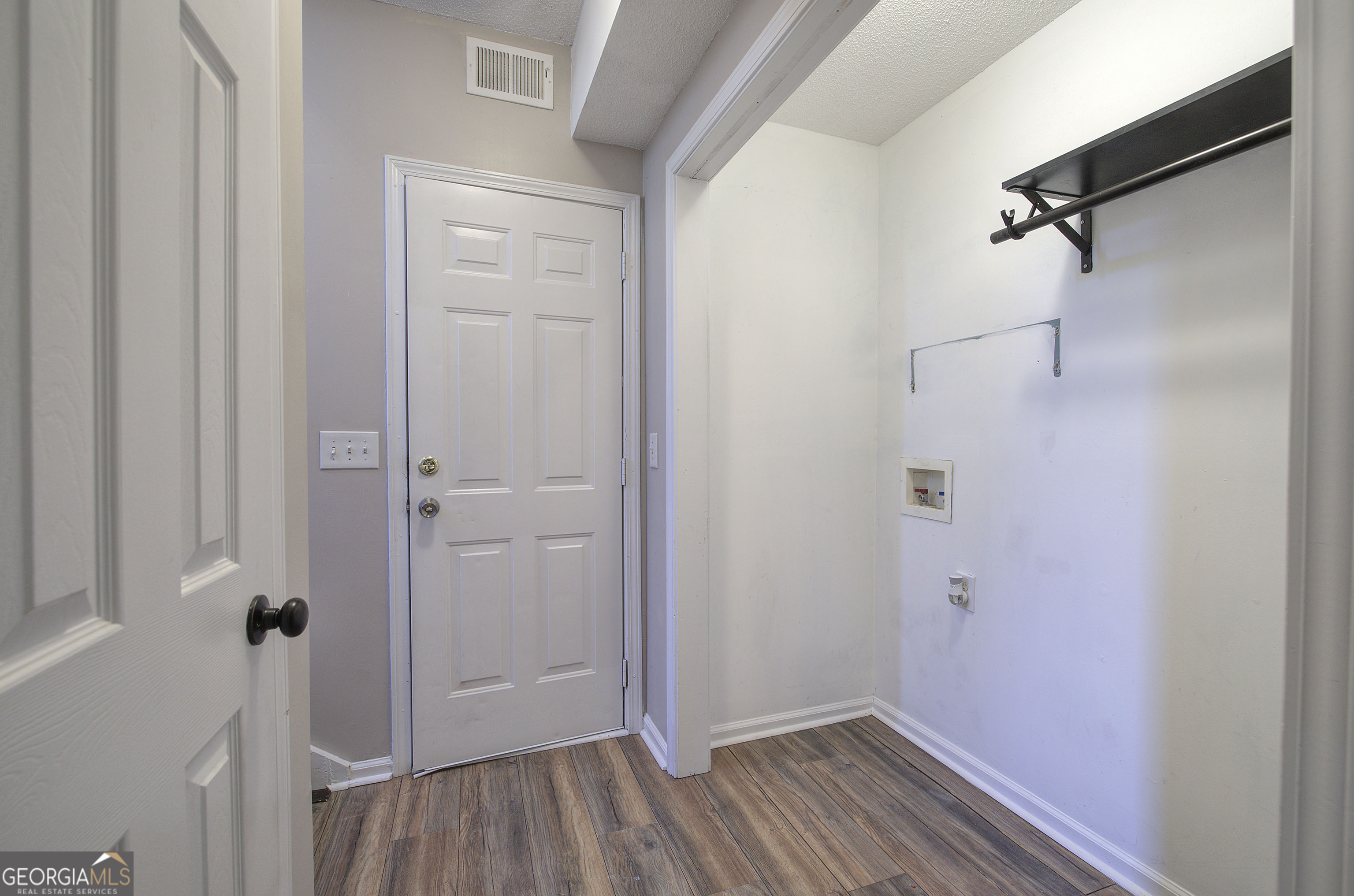 Roving Hills Estates - Residential