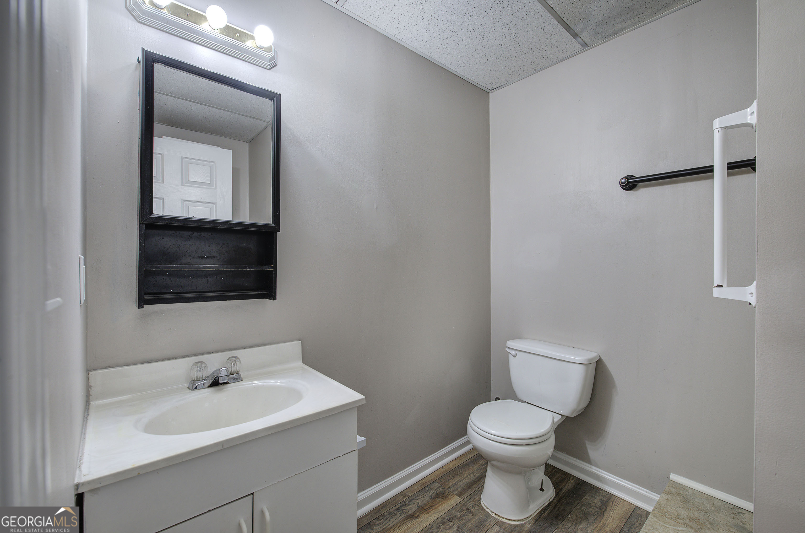 Roving Hills Estates - Residential