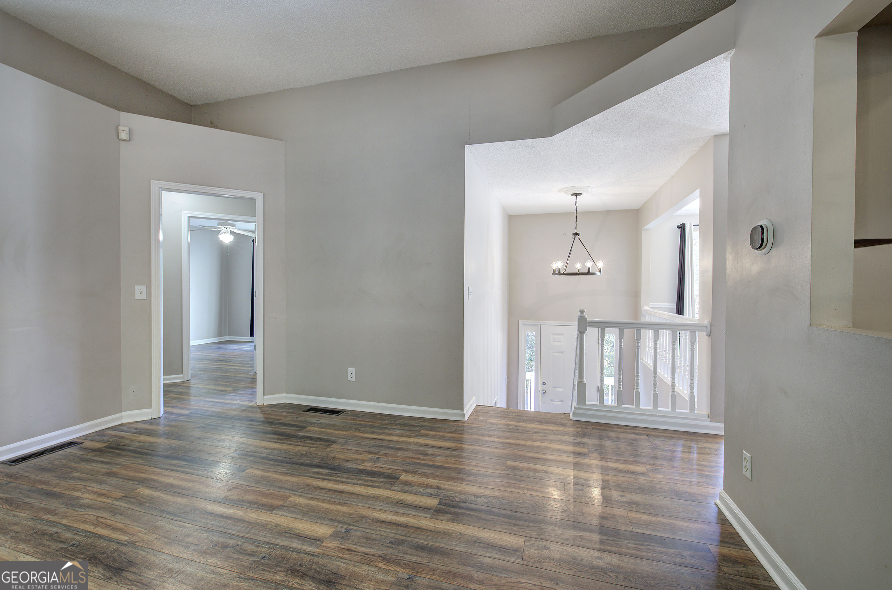 Roving Hills Estates - Residential