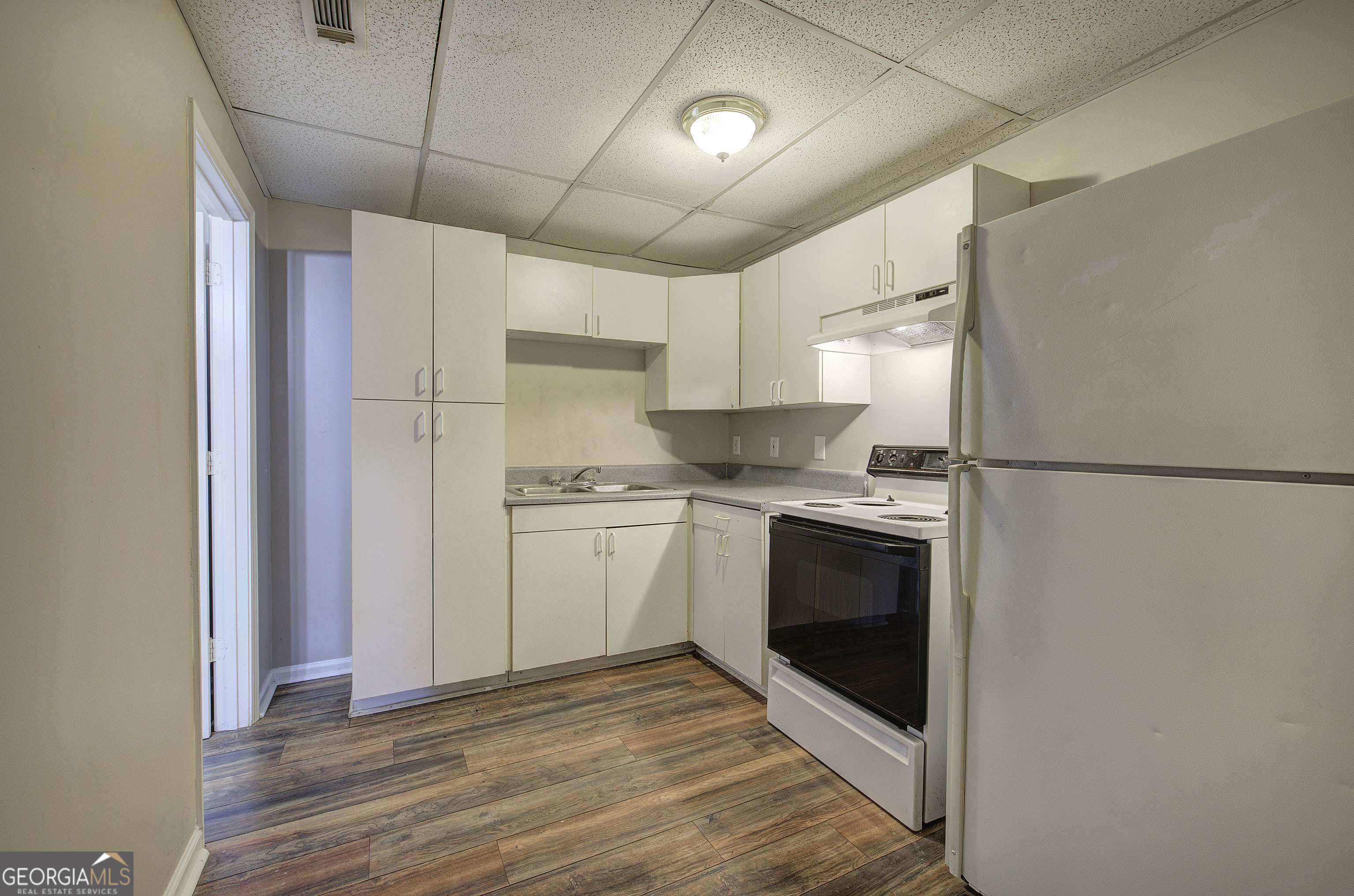 Roving Hills Estates - Residential