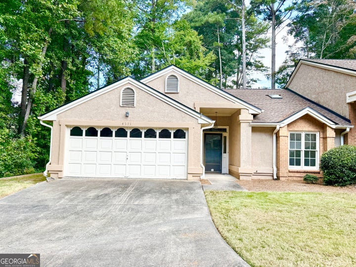 Photo 1 of 31 — 4511 Gideons TRCE, Union City, GA 30291