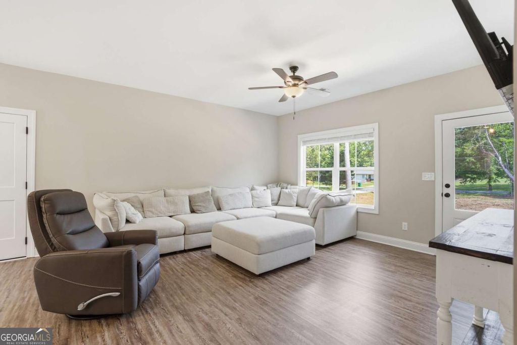 Photo of 64 Bradley Trail, Kingston, GA 30145 (MLS # 10765454)