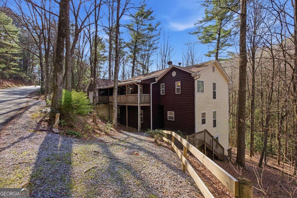 Photo of 522 Rebel Cir, Sky Valley, GA 30537 (MLS # 10724965)