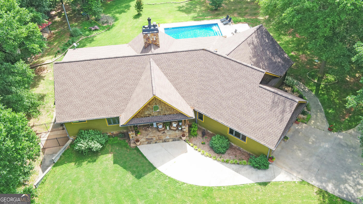 1320 Burroughs RD