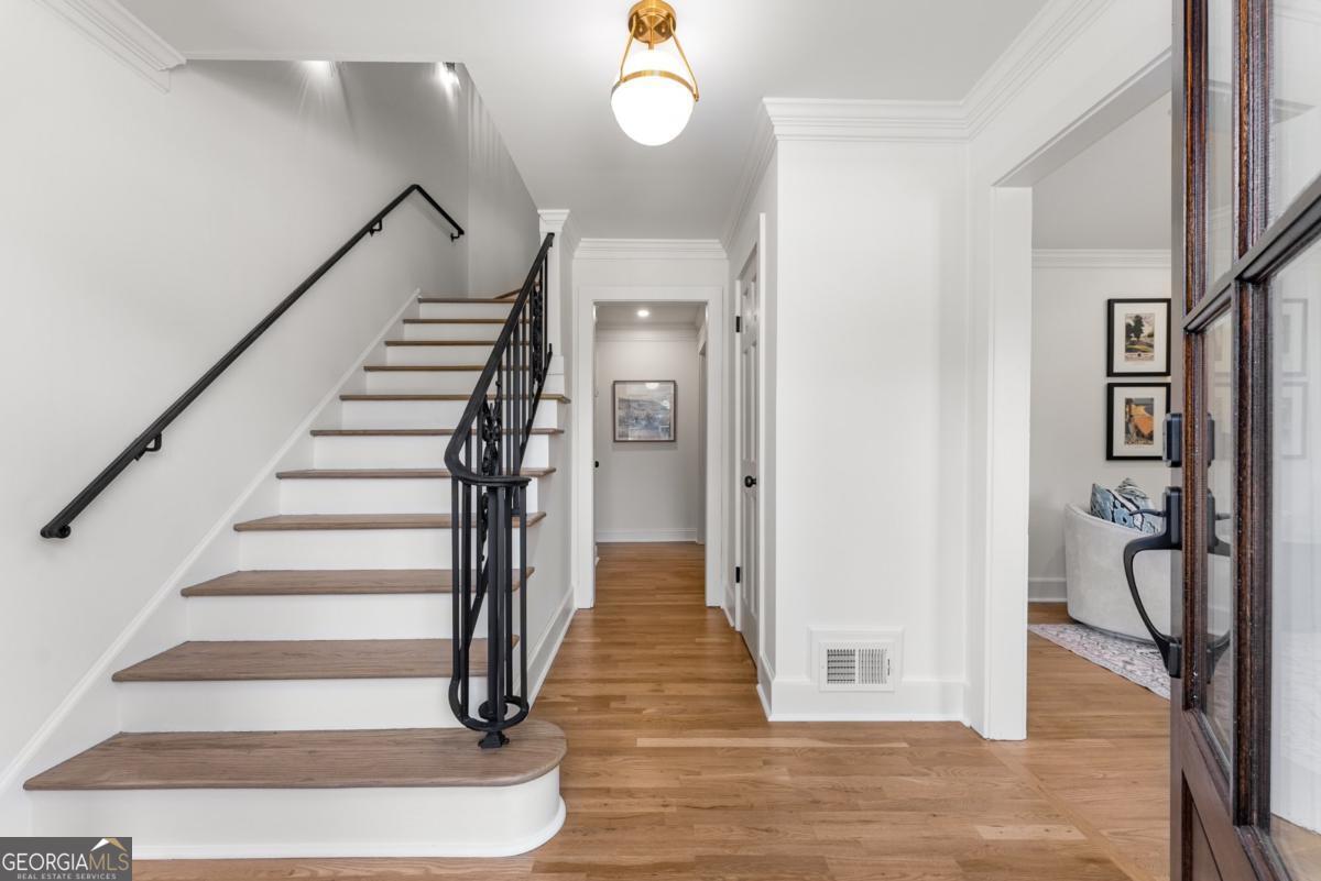 3549 Castlehill CT