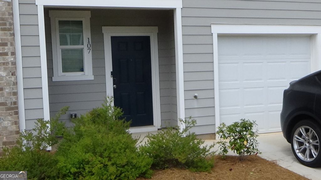 Photo of 107 SW Saginaw Courts, Locust Grove, GA 30248 (MLS # 10755912)
