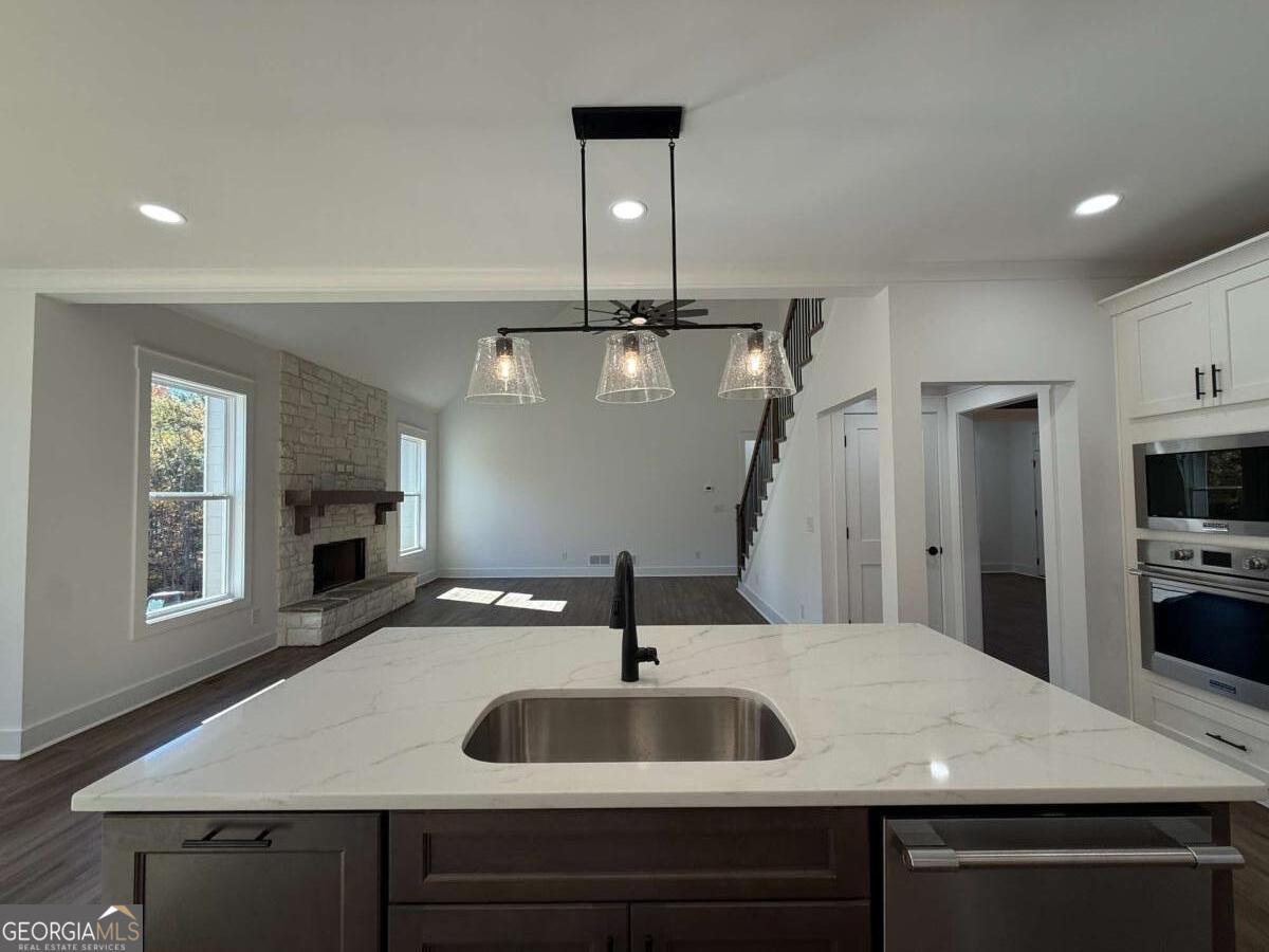 Hawks Crest - Residential