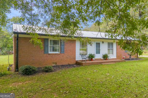 210 Nora Moss LN Carnesville GA 30521