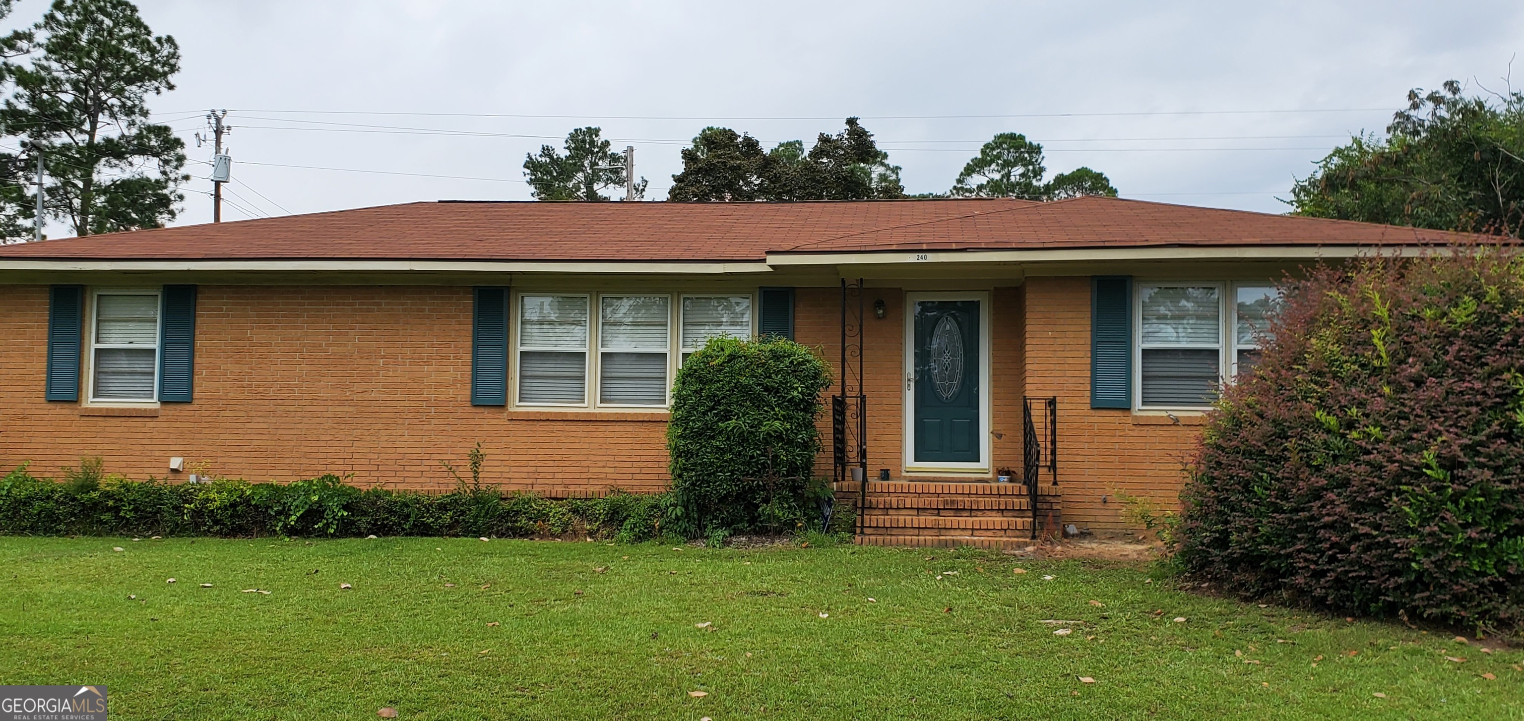 Great location. This nice brick home is located on a corner lot across from Harmon Park. You have lake view, walking trail, tennis and fishing right across the street. Nice attached carport and private fenced in back yard. Roof and HVAC less than 2 years old. Call for more details.