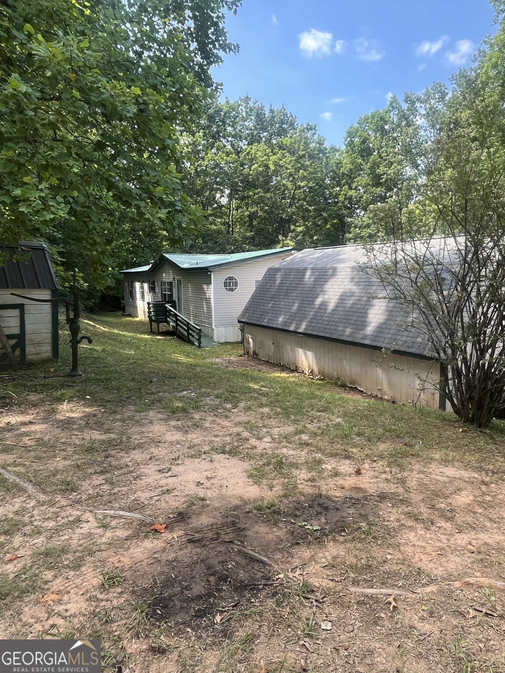 View Cleveland, GA 30528 mobile home