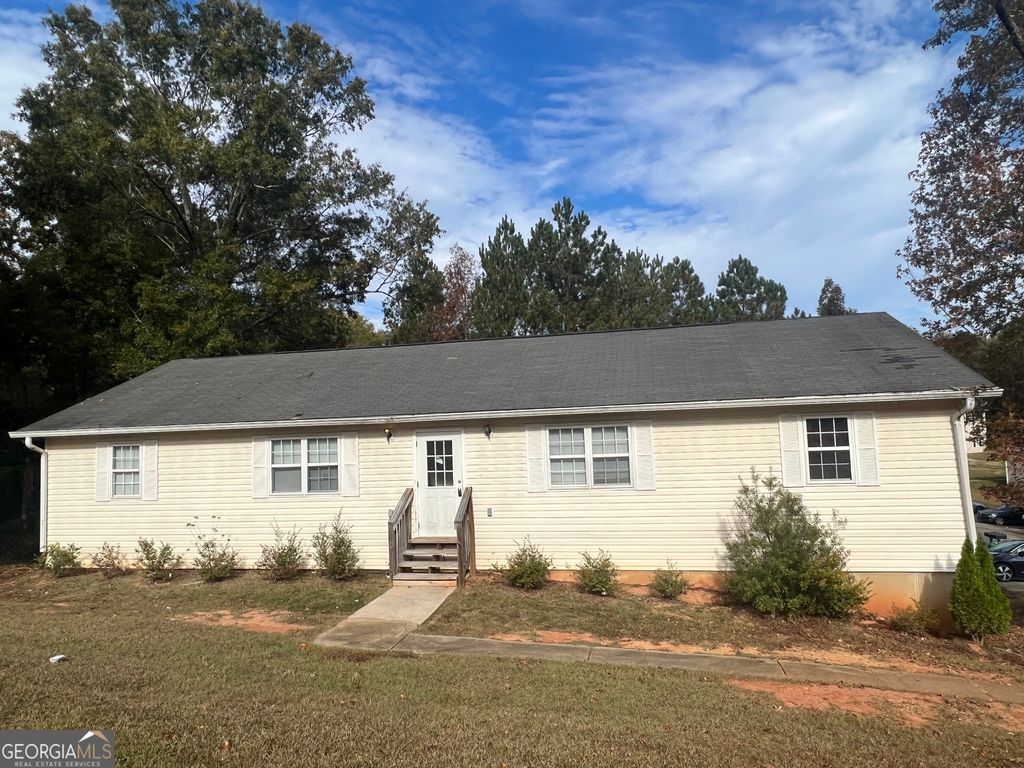 Photo of 1820 North Ridge Drive NE #UNIT C, Milledgeville, GA 31061 (MLS # 10683822)