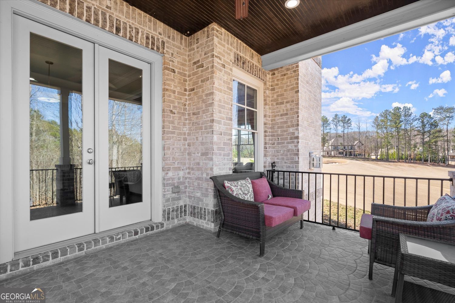 ECHELON - Residential