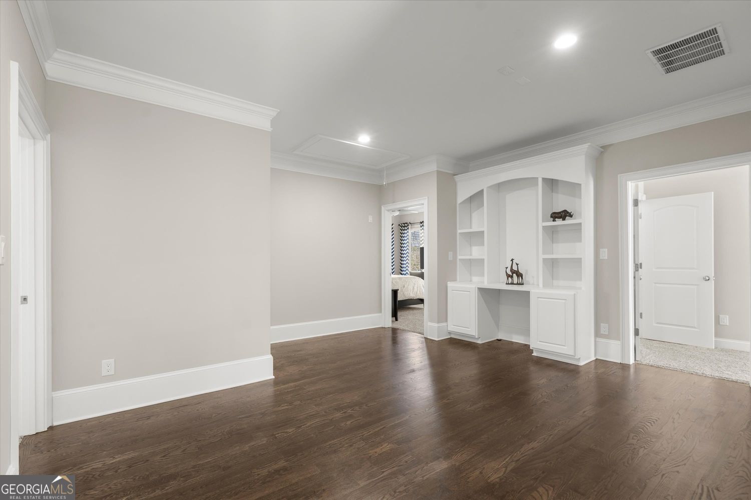 ECHELON - Residential