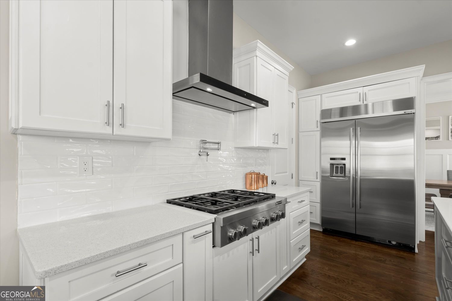 ECHELON - Residential