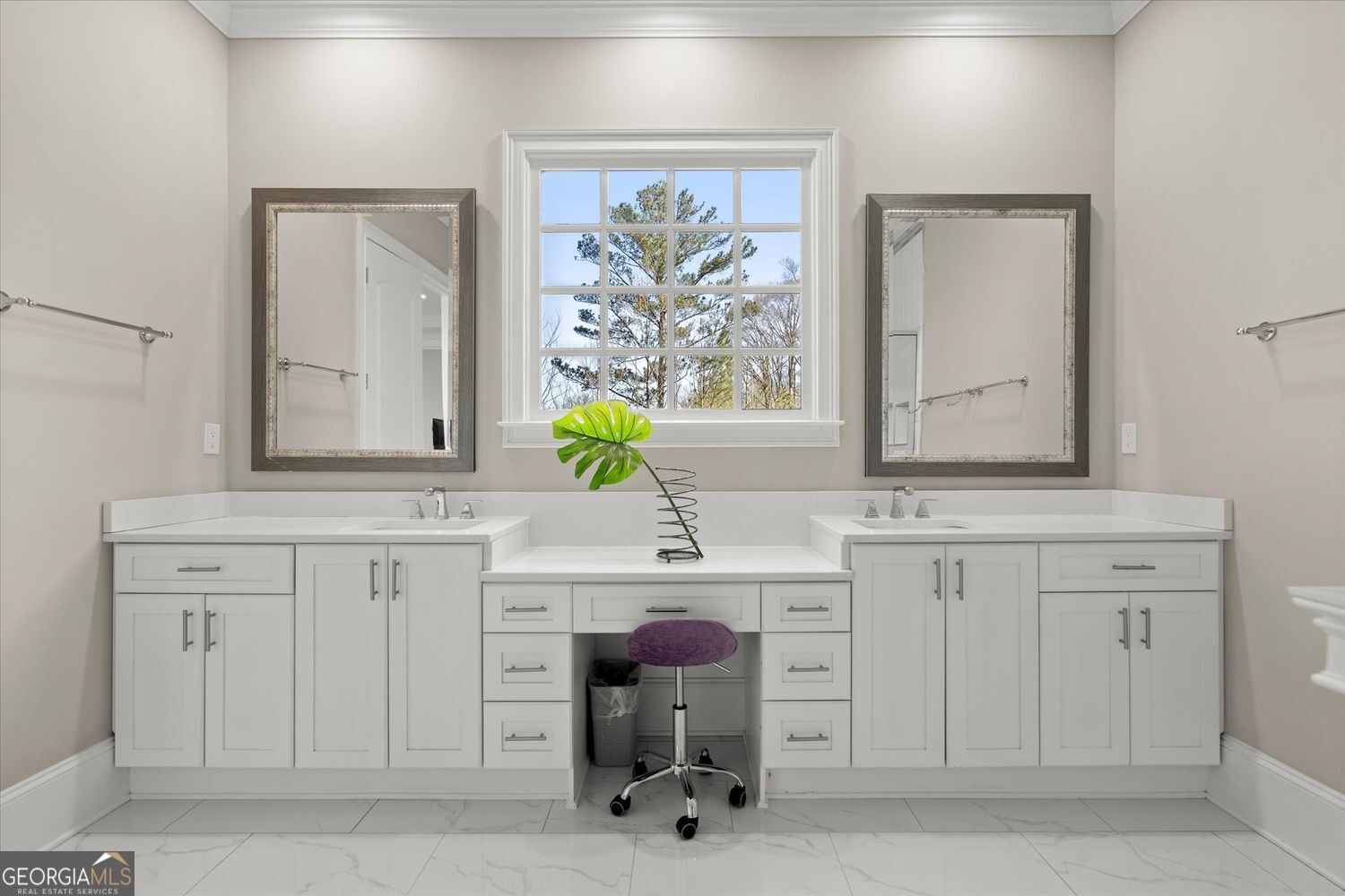 ECHELON - Residential