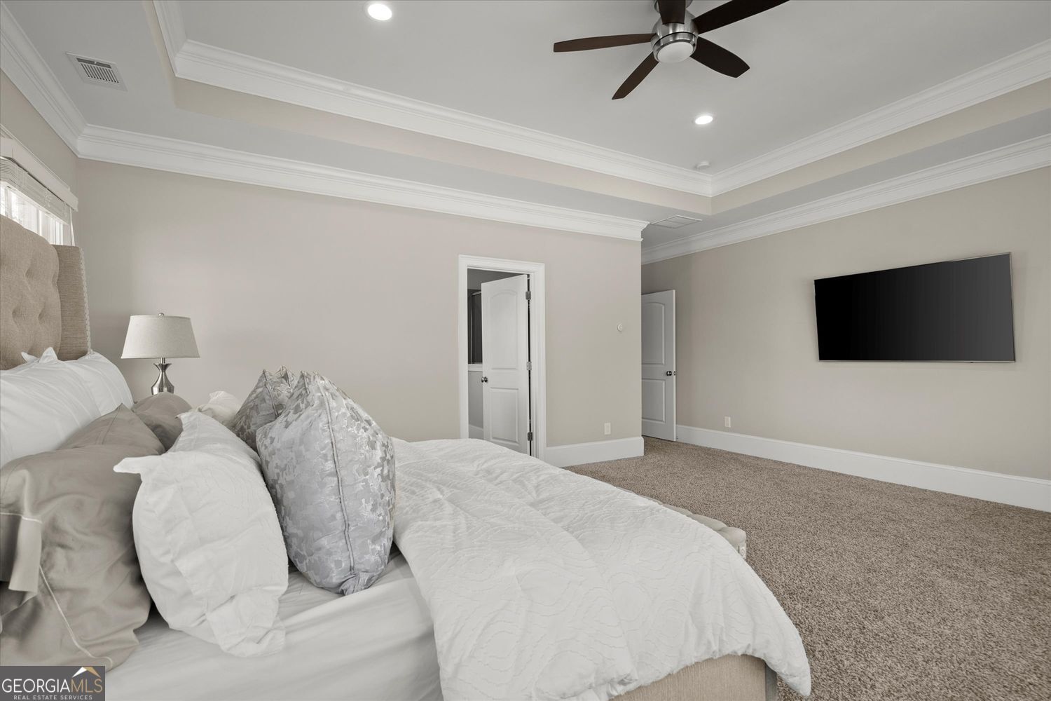 ECHELON - Residential