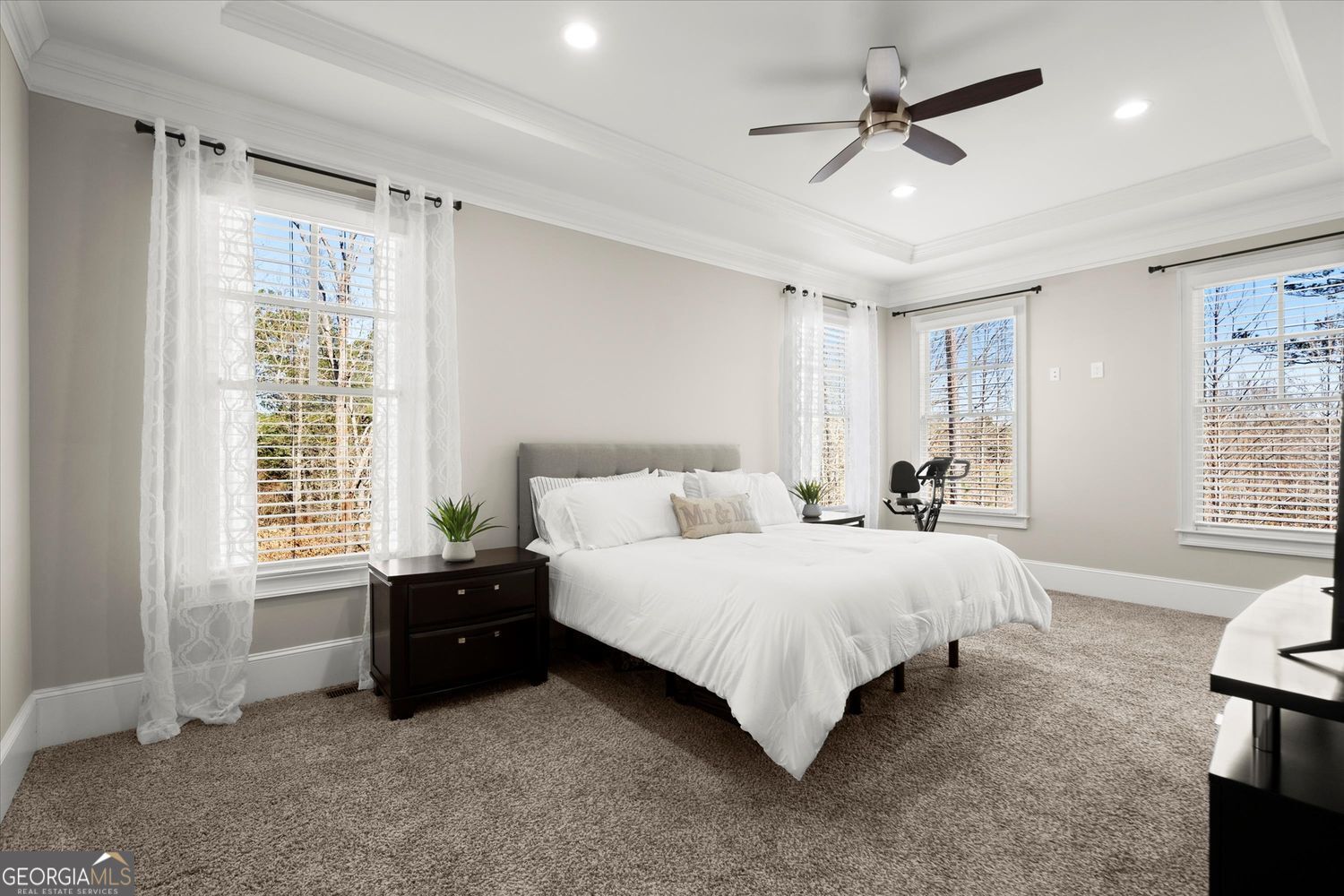 ECHELON - Residential