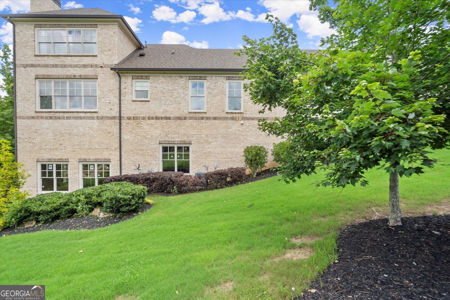 ECHELON - Residential