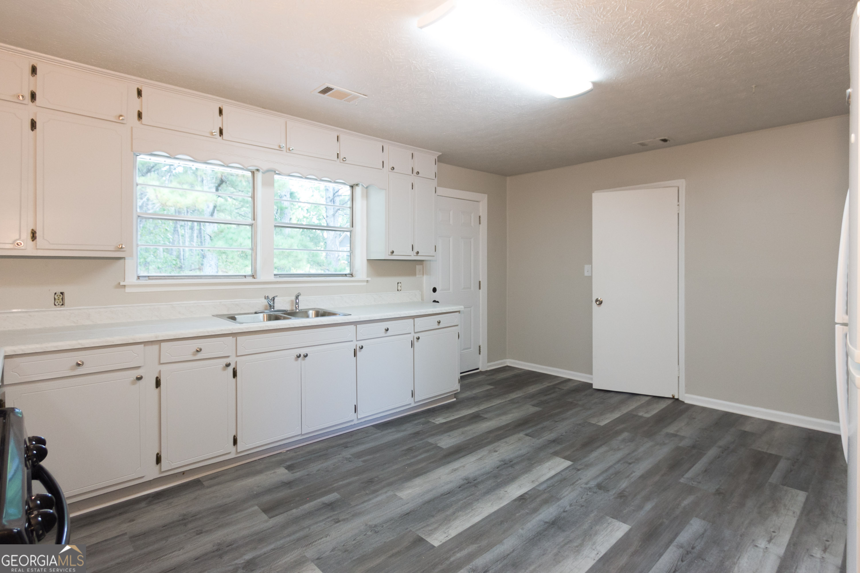 Summit Pointe - Residential Lease