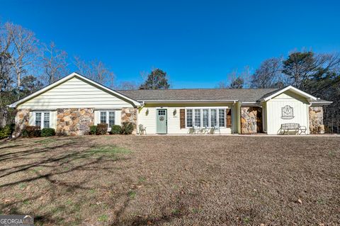 Photo of 651 Camelot Circle NW, Calhoun, GA 30701 (MLS # 10680568)