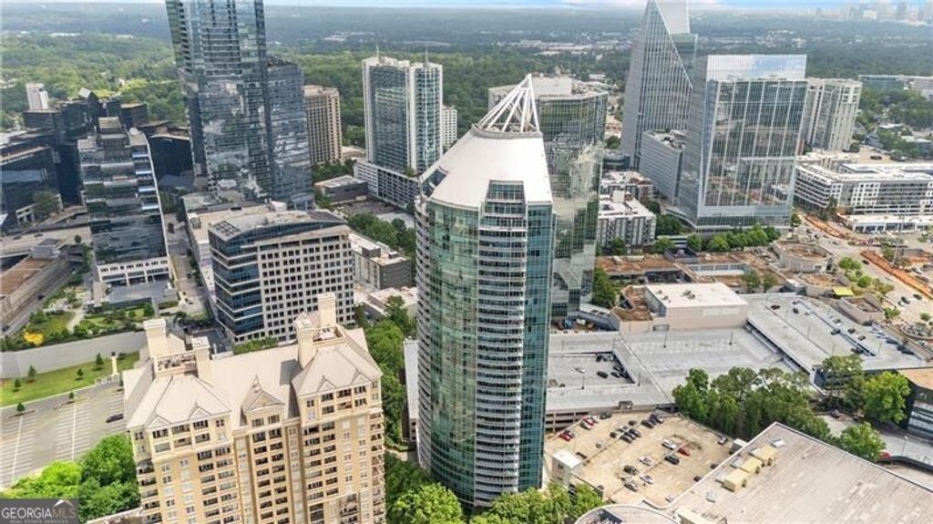 Photo of 3338 Peachtree Road #2005, Atlanta, GA 30326 (MLS # 10726385)