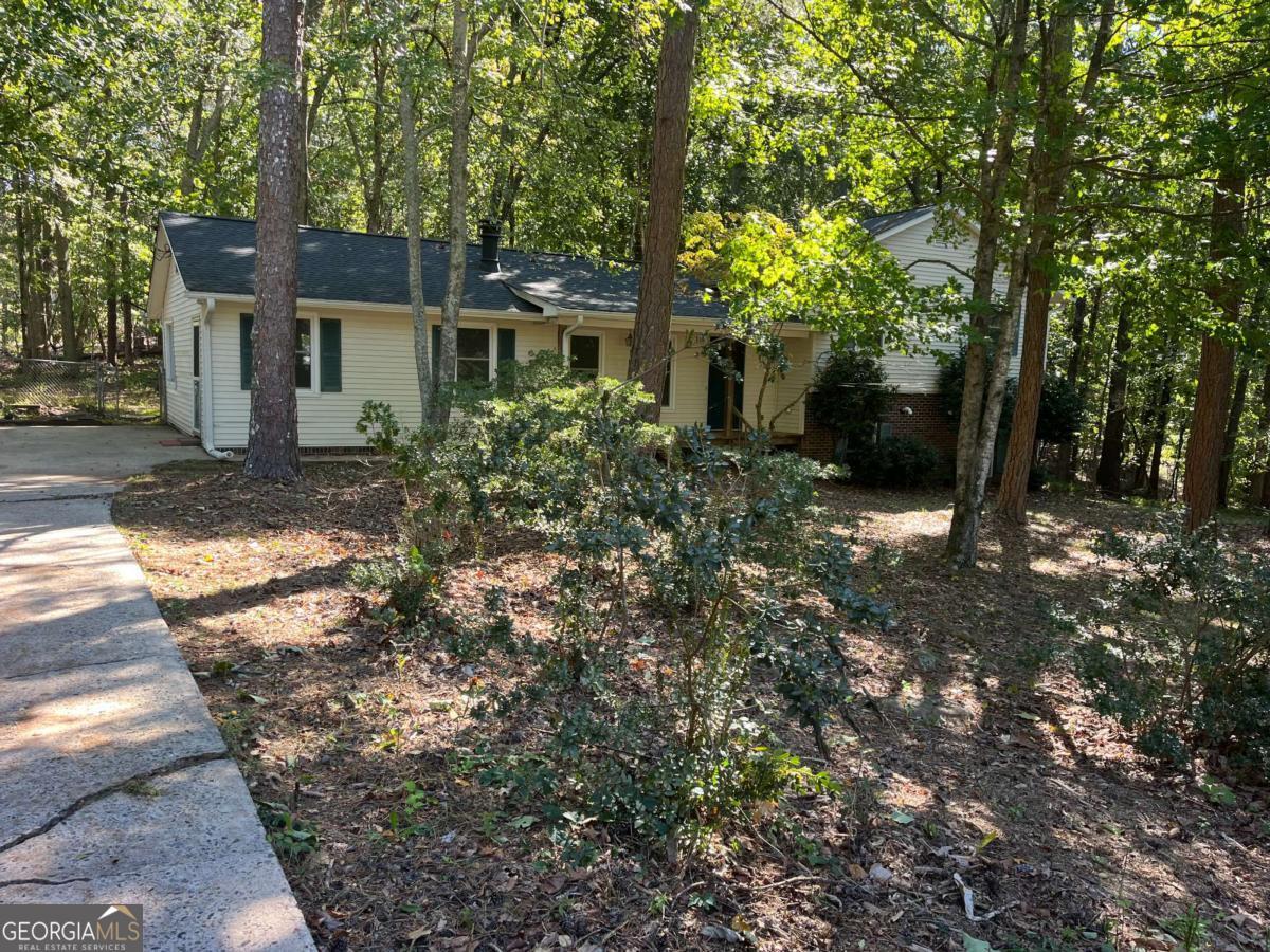 1735 Gordon RD