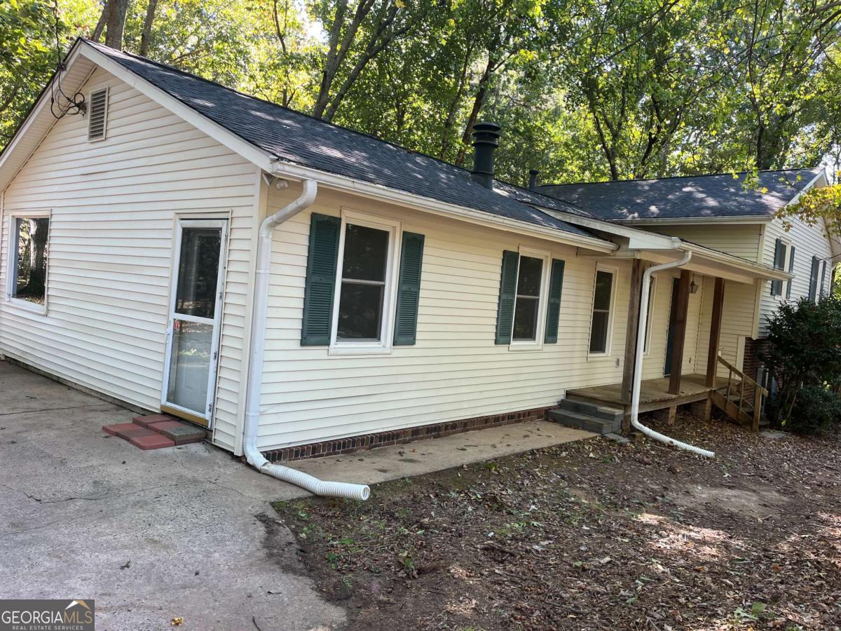 1735 Gordon RD