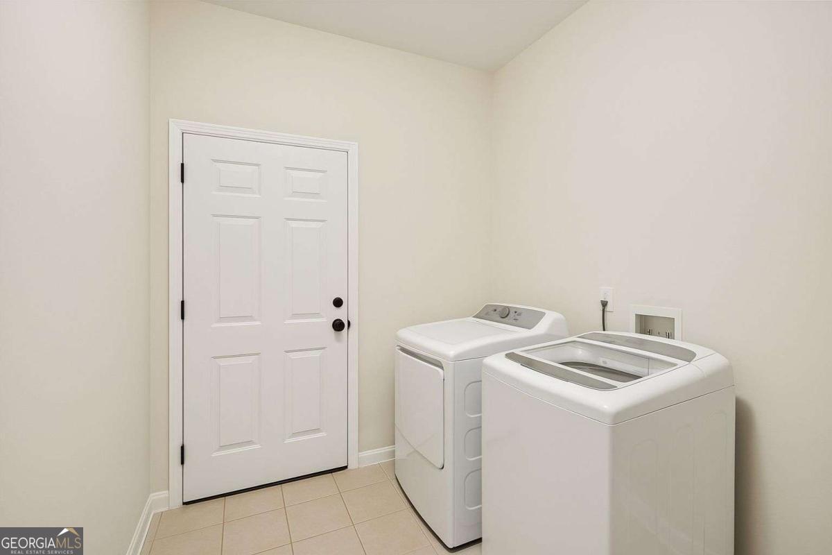 Sawnee Corners - Residential