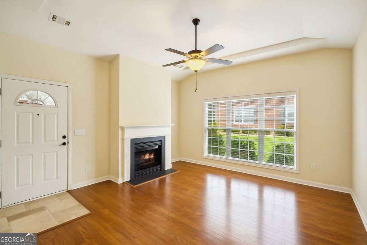 Sawnee Corners - Residential