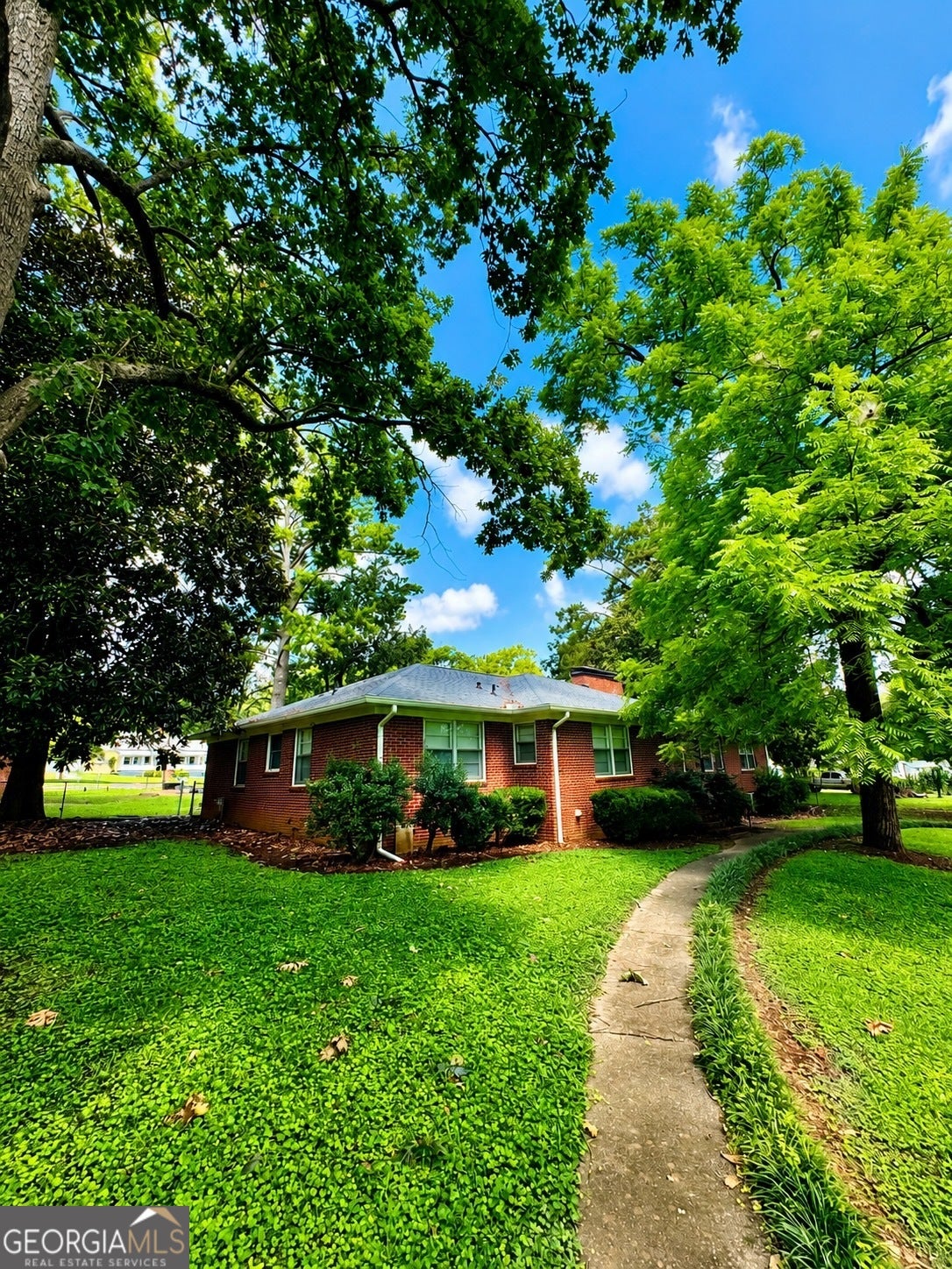 17 Deforest AVE
