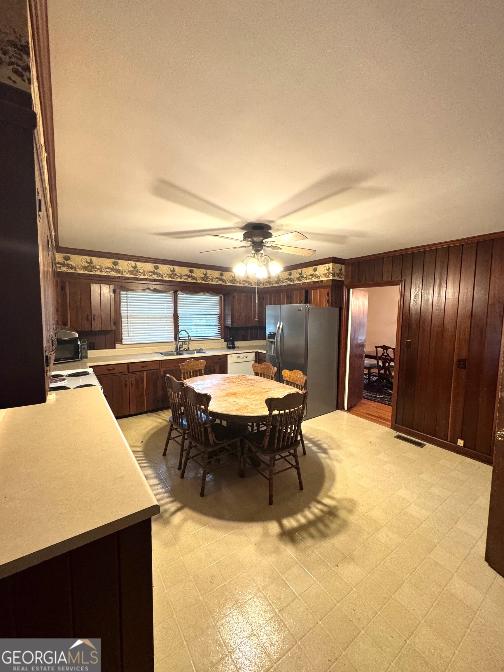 17 Deforest AVE