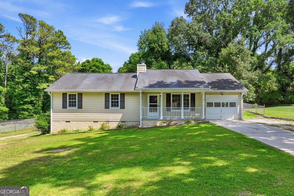 Photo of 190 Oakland Blvd, Stockbridge, GA 30281 (MLS # 10768584)