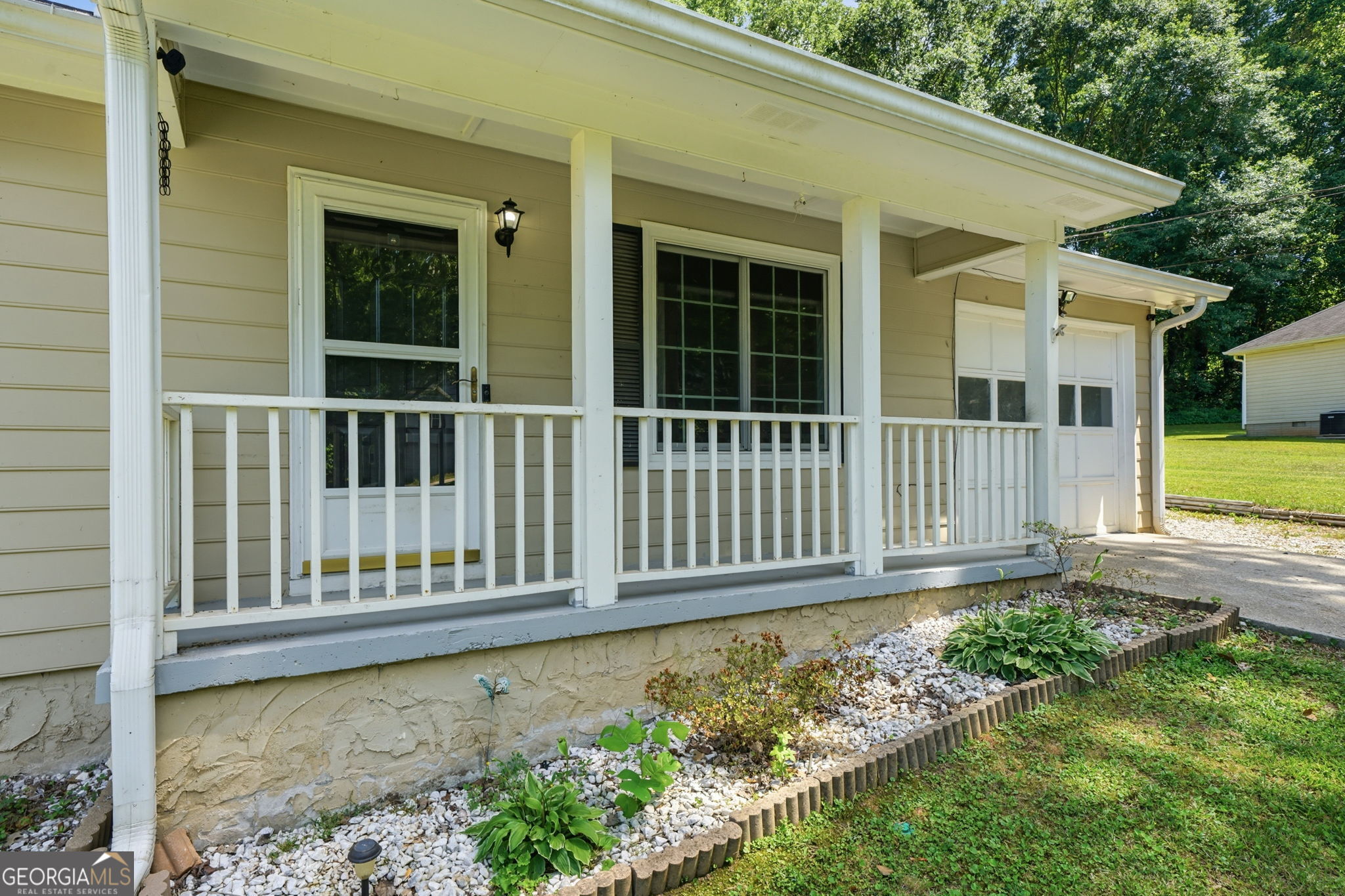 190 Oakland Blvd